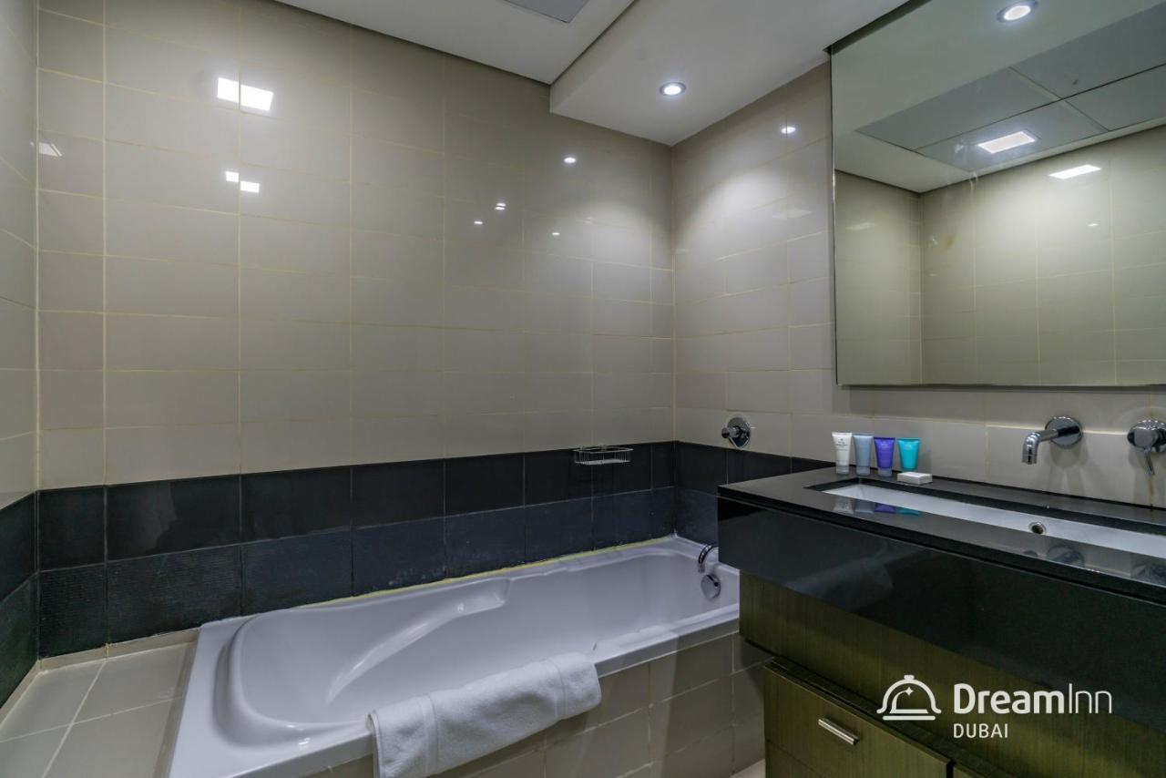 Dream Inn Apartments - Loft Towers Дубай Екстериор снимка